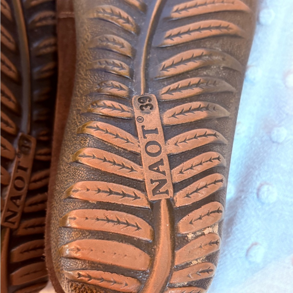 Naot Brown Matai Leather Mary Jane Flats Swirl Size 8 - Picture 9 of 10